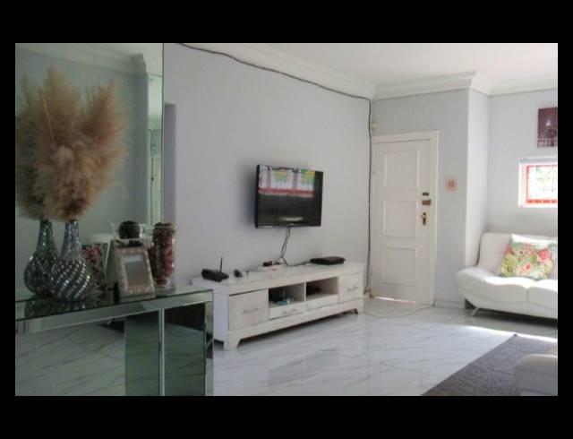 6 BEDROOM GATED ESTATE FOR SALE IN STRATHAVON